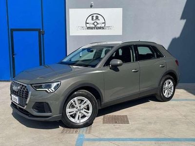 Usata Audi Q3 Advanced 150 CV (110 kW) 2020 Grigio metallizzato SUV