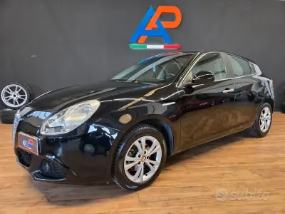 Usata Alfa Romeo Giulietta 120 CV (88 kW) 2012 Nero Utilitaria