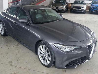 Usata Alfa Romeo Giulia Super 180 CV (132 kW) 2017 Grigio Berlina