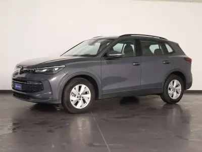 Usata VW Tiguan Life 150 CV (110 kW) 2024 Dolphin grey SUV