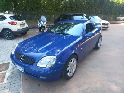 Usata Mercedes SLK200 136 CV (100 kW) 1999 Blu/azzurro Cabrio
