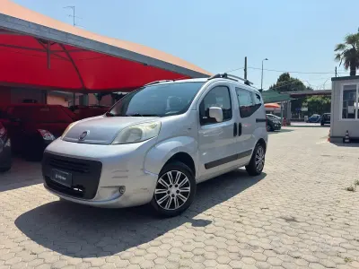 Usata Fiat Qubo Trekking 69 CV (50 kW) 2011 Grigio Monovolume