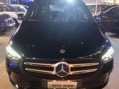 Usata Mercedes B180 116 CV (85 kW) 2019 Nero Utilitaria