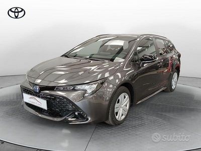 Nuova Toyota Corolla 140 CV (102 kW) 2025 Grigio Station wagon