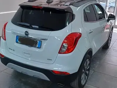 Usata Opel Mokka X 136 CV (100 kW) 2017 Bianco SUV