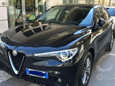 Usata Alfa Romeo Stelvio 180 CV (132 kW) 2017 Nero SUV