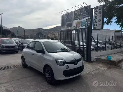 Usata Renault Twingo Life 69 CV (50 kW) 2017 Bianco Utilitaria