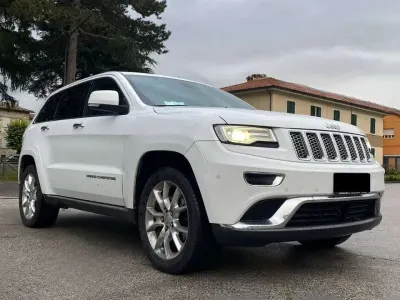Usata Jeep Grand Cherokee Summit 250 CV (183 kW) 2015 Bianco SUV