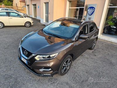 Usata Nissan Qashqai N-Connecta 116 CV (85 kW) 2018 Marrone SUV