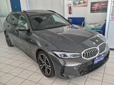 Usata BMW 330 Comfort Edition 286 CV (210 kW) 2024 Grigio Station wagon