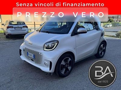 Begagnad Smart ForTwo Coupé Prime 41 kW (56 HK) 2023 Vit Halvkombi