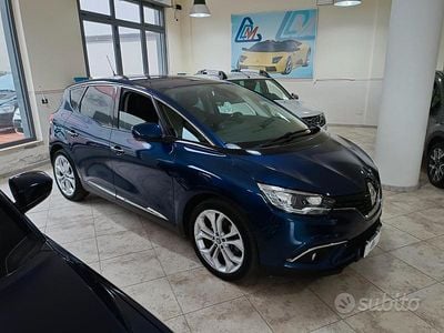 Begagnad Renault Scénic IV Intens 110 HK (80 kW) 2017 Blå Minibuss