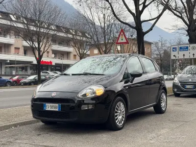 Occasion Fiat Punto Street 75 ch (55 kW) 2014 Bleue Citadine