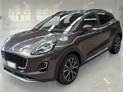 Usata Ford Puma Titanium 125 CV (91 kW) 2020 Grigio SUV