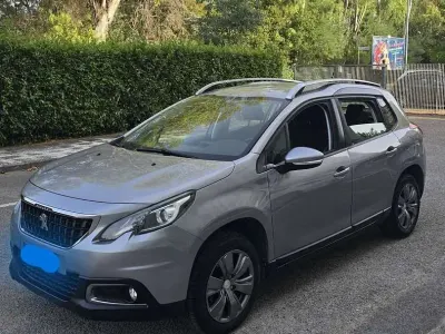 Usata Peugeot 2008 Active 83 CV (61 kW) 2019 SUV