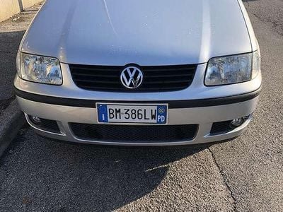 Usata VW Polo Comfortline 60 CV (44 kW) 2000 Argento Berlina