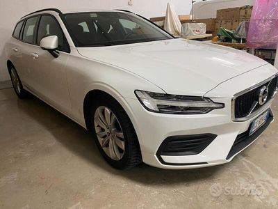 usata Volvo V60 V60 B4 (d) automatico Essential