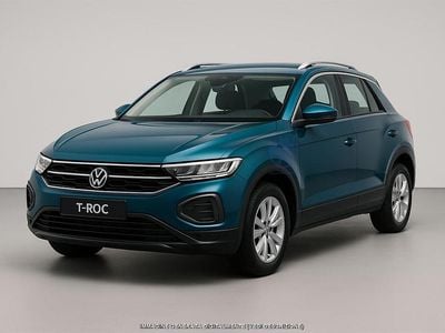 Usata VW T-Roc Life 116 CV (85 kW) 2024 Blu SUV