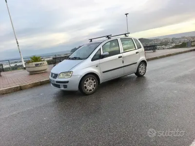 Usata Fiat Idea 70 CV (51 kW) 2009 Grigio Monovolume