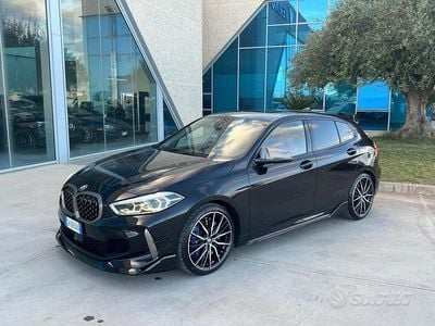 Begagnad BMW M135 306 HK (225 kW) 2022 Svart Halvkombi