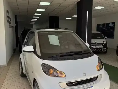 Usata Smart ForTwo Cabrio Brabus 102 CV (75 kW) 2011 Bianco Cabrio