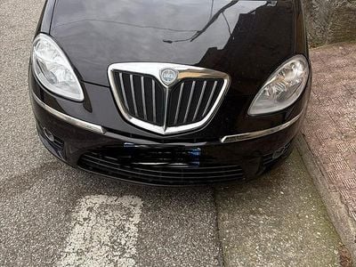 Usata Lancia Musa 95 CV (69 kW) 2010 Nero Monovolume