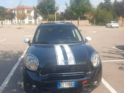 Usata Mini Cooper SD Countryman 147 CV (108 kW) 2014 Nero SUV