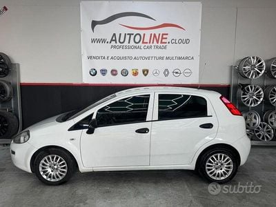 Usata Fiat Punto 95 CV (69 kW) 2017 Bianco Utilitaria