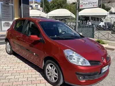 Brugt Renault Clio II 85 HK (62 kW) 2008 Sort Sedan