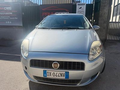 Usata Fiat Grande Punto Emotion 90 CV (66 kW) 2009 Grigio Utilitaria