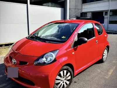 Usata Toyota Aygo 68 CV (50 kW) 2008 Rosso Utilitaria