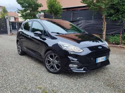 Begagnad Ford Fiesta ST-Line 101 HK (74 kW) 2018 Svart Halvkombi