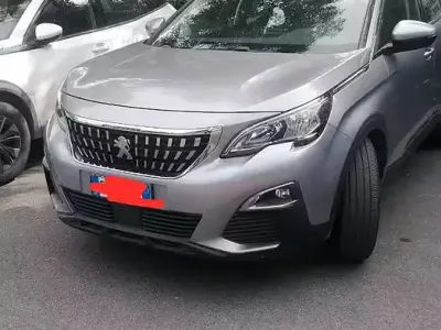 Usata Peugeot 3008 131 CV (96 kW) 2019 Grigio SUV