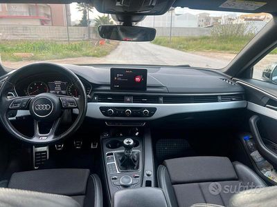 Usata Audi A4 122 CV (89 kW) 2017 Nero Berlina
