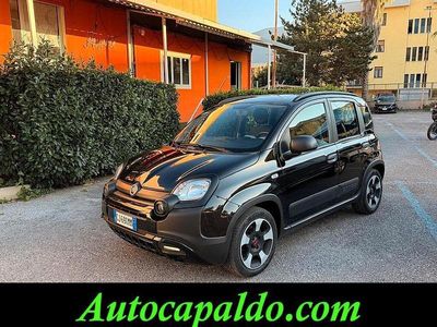 Usata Fiat Panda Cross Cross 69 CV (50 kW) 2022 Nero Utilitaria