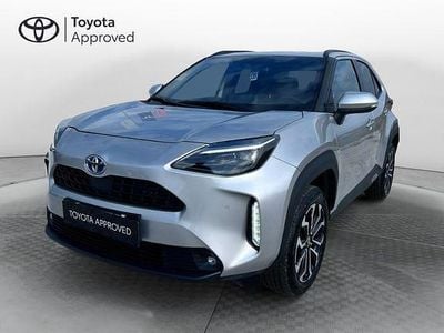 Grigio Usata 2023 Toyota Yaris Cross Trend SUV | 23.400 € (Buon prezzo)