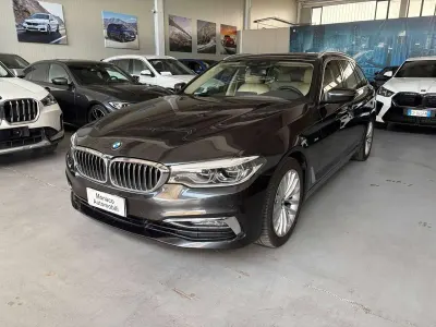 Usata BMW 520 Luxury Line 190 CV (139 kW) 2018 Sophisto grau brillant met. Station wagon