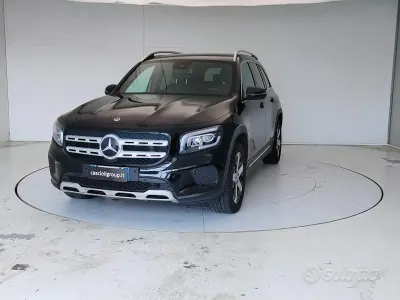 Usata Mercedes GLB200 150 CV (110 kW) 2022 Nero SUV
