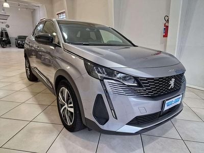 Usata Peugeot 3008 Allure 131 CV (96 kW) 2023 Grigio artense SUV