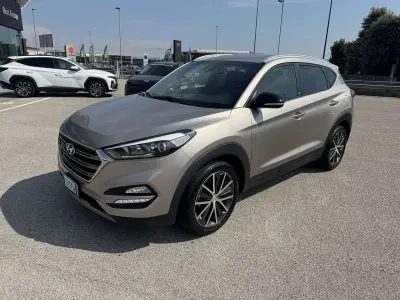 Usata Hyundai Tucson GO! 141 CV (103 kW) 2018 Grigio SUV