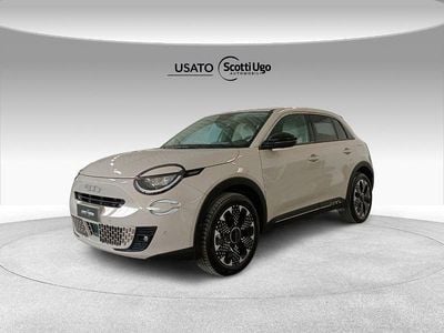 Usata Fiat 600 La Prima 110 CV (80 kW) 2025 Beige SUV