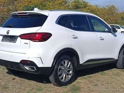 Usata MG HS Comfort 162 CV (119 kW) 2024 Bianco SUV