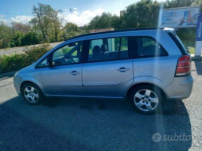 usata Opel Zafira 7 posti 2006