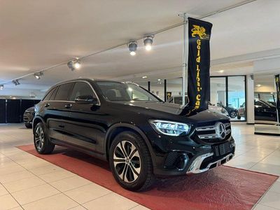 Usata Mercedes GLC220 194 CV (142 kW) 2019 Bianco metallizzato SUV