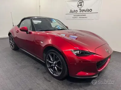 Usata Mazda MX5 Inclusive 160 CV (117 kW) 2018 Rosso Cabrio