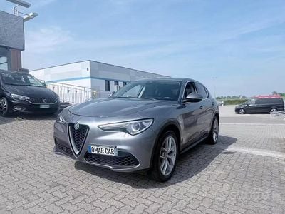Usata Alfa Romeo Stelvio 280 CV (205 kW) 2017 Grigio SUV