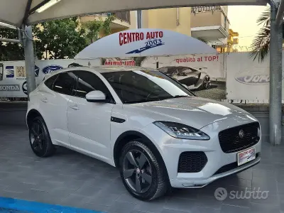 Usata Jaguar E-Pace R-Dynamic 150 CV (110 kW) 2020 Grigio chiaro SUV