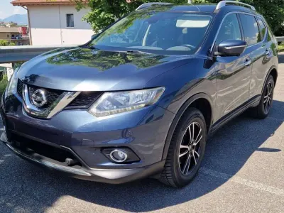 Usata Nissan X-Trail 131 CV (96 kW) 2016 Blu/azzurro SUV