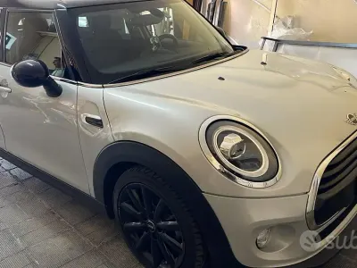 Usata Mini Cooper D 116 CV (85 kW) 2018 Utilitaria