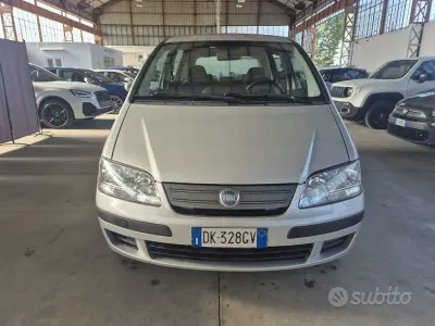Usata Fiat Idea 80 CV (58 kW) 2007 Grigio Monovolume